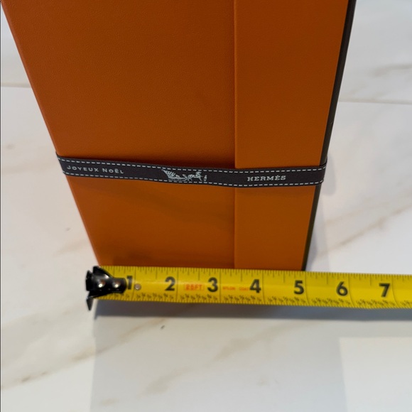 Hermes Box with Ribbon 14x8.5x5 - Picture 4 of 4